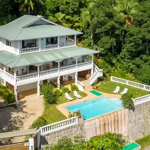 Karibu Villa
