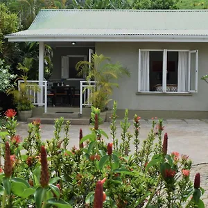 Chalet Sunbird Bungalow, Anse Boileau